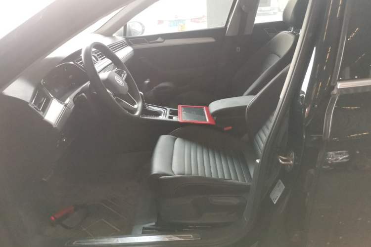 Used Volkswagen Magotan 2025 Zhongxiang Version 280TSI DSG Comfort Edition