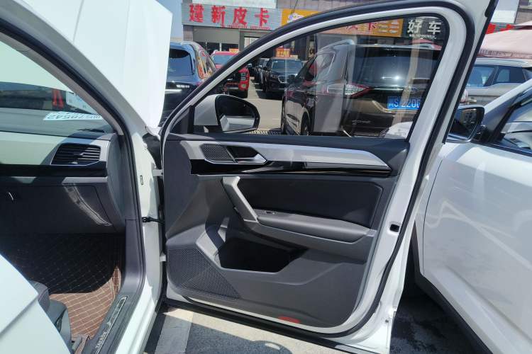 Used Volkswagen Tayron 2020 330TSI Two-Wheel Drive Luxury Smart Connectivity Version
