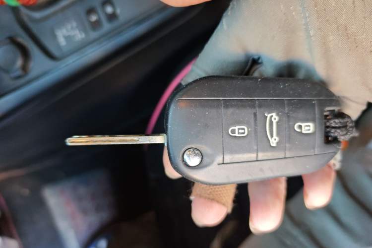 Used Peugeot 308 2016 1.6L Automatic Fashion Edition
