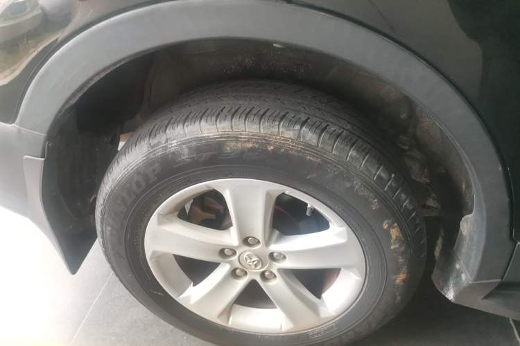 Used Toyota RAV4 2013 2.0L CVT Four-Wheel Drive Fashion Edition