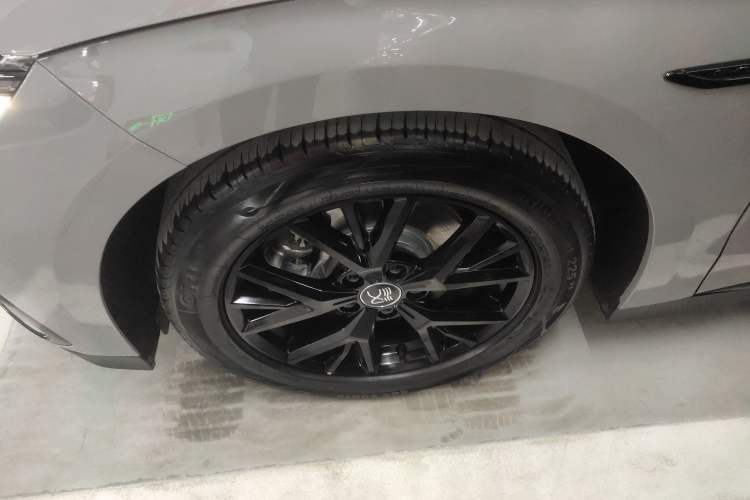 Used BYD Han 2025 DM-i 125KM Elite Model
