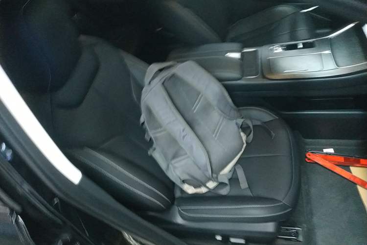 Used Venucia V DD-i 2023 110km iT Version