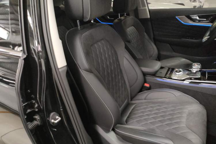 Used Hongqi HS5 2019 2.0T Smart Connect Flagship Edition
