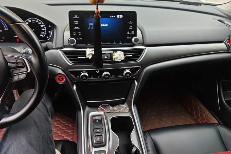 Used Honda Accord 2018 Rui Hybrid 2.0L Rui Ling Edition China VI
