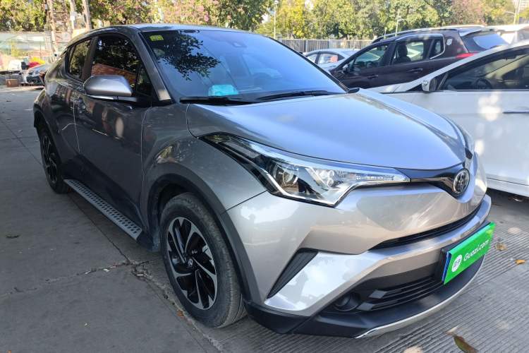 Used Toyota IZOA 2020 2.0L Yichi Version