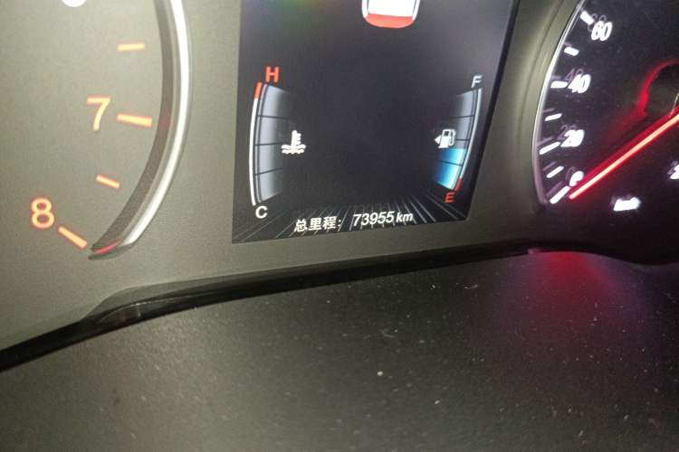 Used BYD Song MAX 2018 1.5T Automatic Smart Connect Elite Model with 6 Seats
