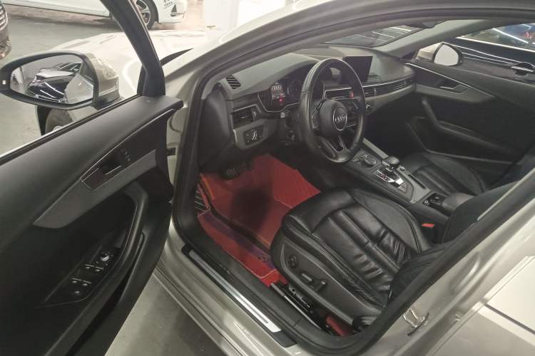 Used Audi A4L 2018 30th Anniversary Edition 40 TFSI Trendy Model