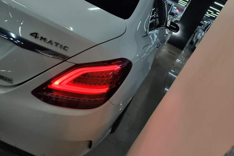 Used Mercedes-Benz C-Class 2019 Facelift C 260 L 4MATIC Sport Edition