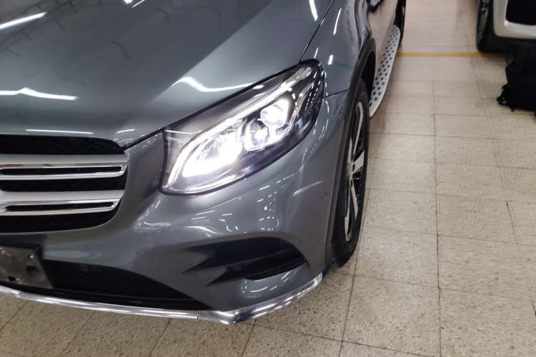 Used Mercedes-Benz GLC 2019 Facelift GLC 260 L 4MATIC Luxury Model
