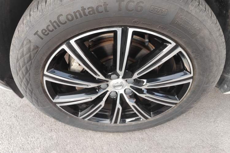 Used Volvo XC60 2021 T5 4x4 Smart Luxury Edition
