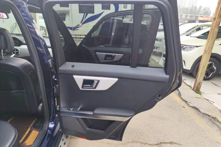 Used Mercedes-Benz GLK-Class 2015 GLK 260 4MATIC Dynamic Edition Ultimate Version
