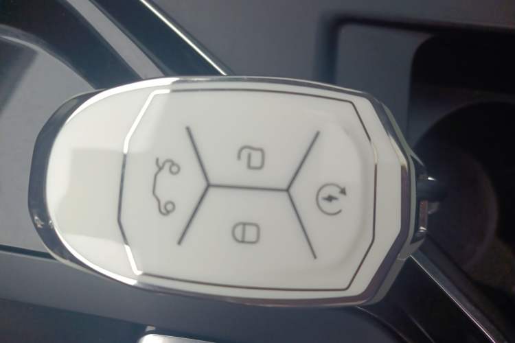 Used Lynk & Co 02 2018 1.5T DCT Two-Wheel Drive Pro Version China V Emission Standard
