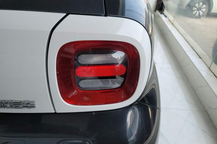 Used ORA Black Cat 2022 351 km Standard Version Ternary Lithium