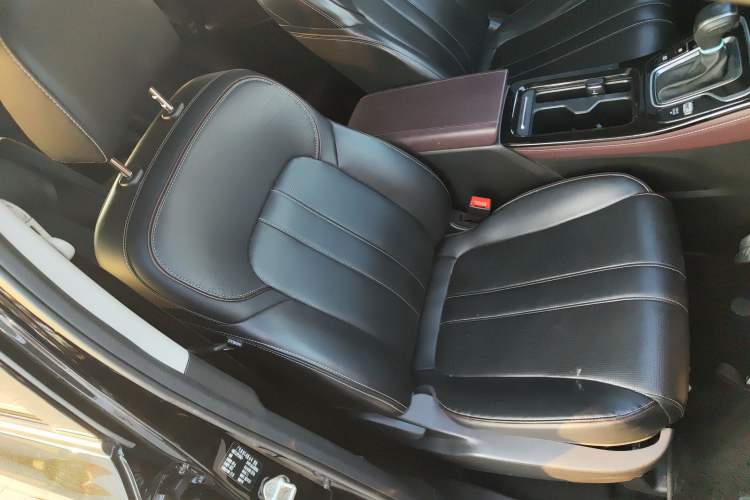 Used GAC Trumpchi M6 2023 PRO 270T DCT Luxury Edition
