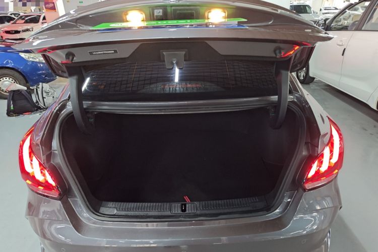 Used MG 5 2023 180 DVVT CVT Fashion Edition
