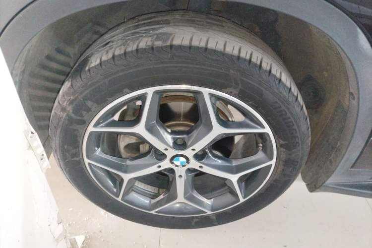 Used BMW X1 2018 sDrive18Li Luxury Model
