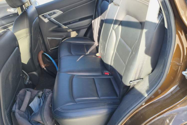 Used Geely Auto Emgrand X7 Sport 2016 1.8TD Automatic ZhiShang Model
