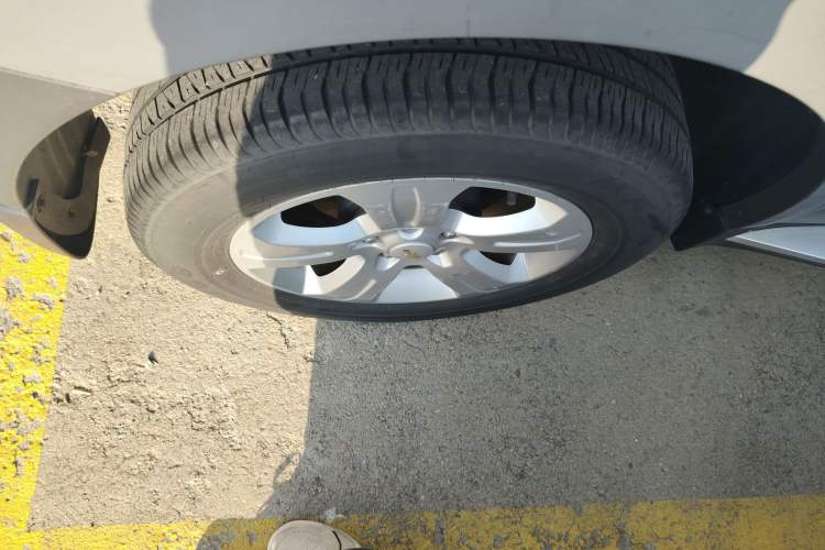 Used Chevrolet Captiva 2015 2.4L Two-Wheel Drive Urban Version 5 Seats