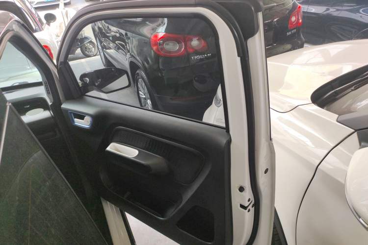 Used Wuling Hongguang MINIEV 2022 GAMEBOY 200km Gaming Edition with Lithium Iron Phosphate
