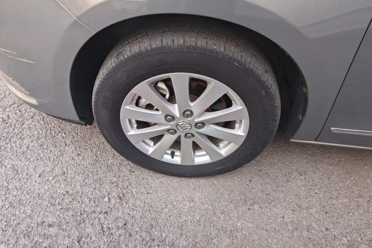 Used Buick GL8 2018 28T Luxury Model China VI Standard
