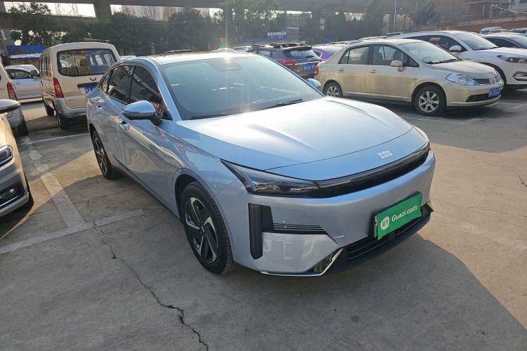 Used  L6 2025 EM-i 140km Starship Edition