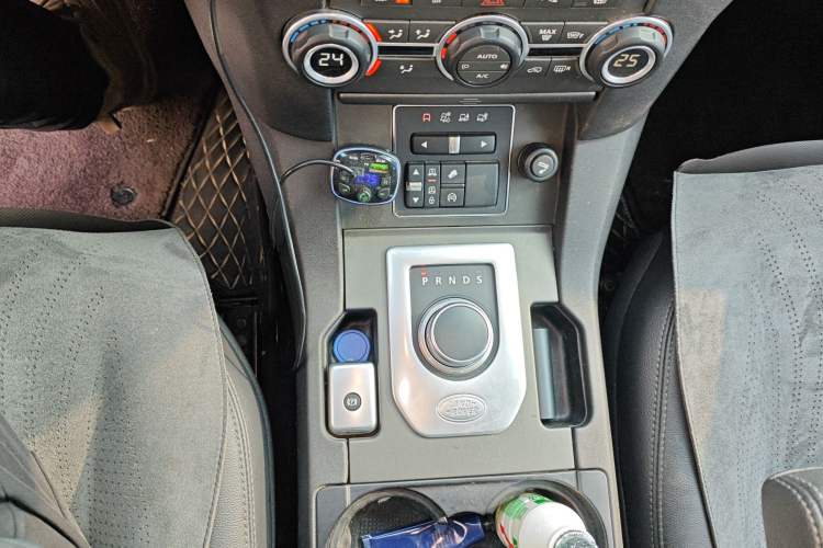 Used Land Rover Discovery 2016 3.0 SC Obsidian Black Heritage Edition SE