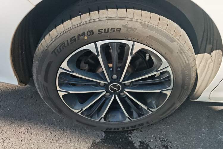 Used Roewe iMAX8 2021 400TGI Supreme Series Lu Zun Edition
