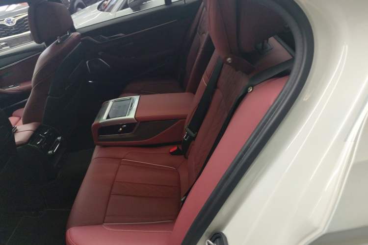 Used BMW 5 Series 2021 530Li Luxury Edition M Sport Package
