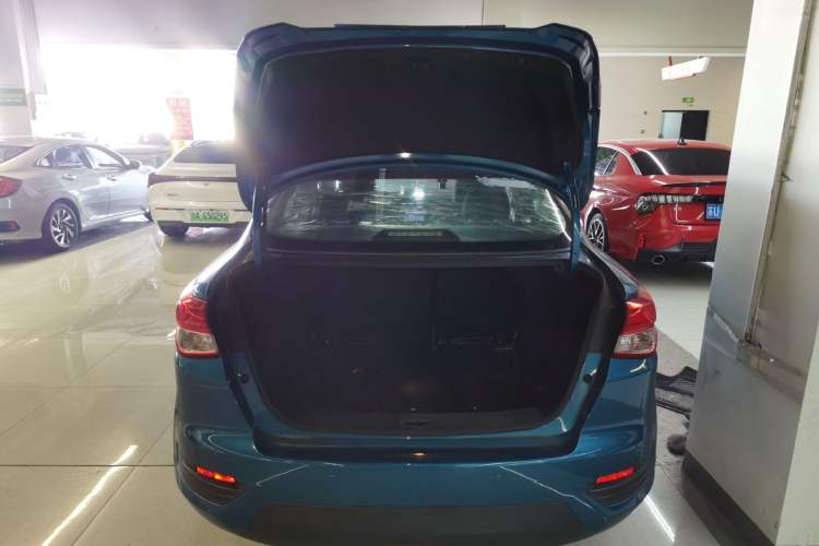 Used Nissan Lannia 2016 1.6L CVT Smart Cool Edition
