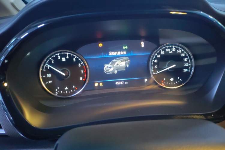 Used Buick GL8 2022 Land Business Class 652T Luxury Model
