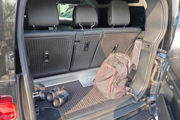 Used Land Rover Defender 2022 90 2.0T P300 X-DYNAMIC HSE
