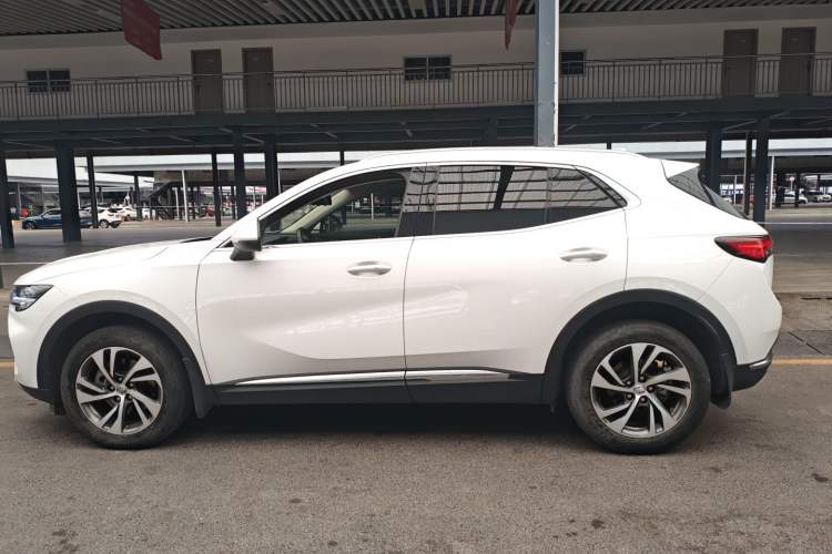 Used Buick Envision 2022 Encore S 552T Two-Wheel-Drive Luxury Model
