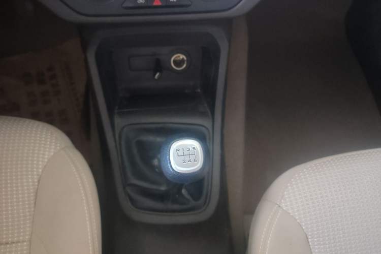 Used Wuling Hongguang 2019 1.5L S Standard Version China VI LAR
