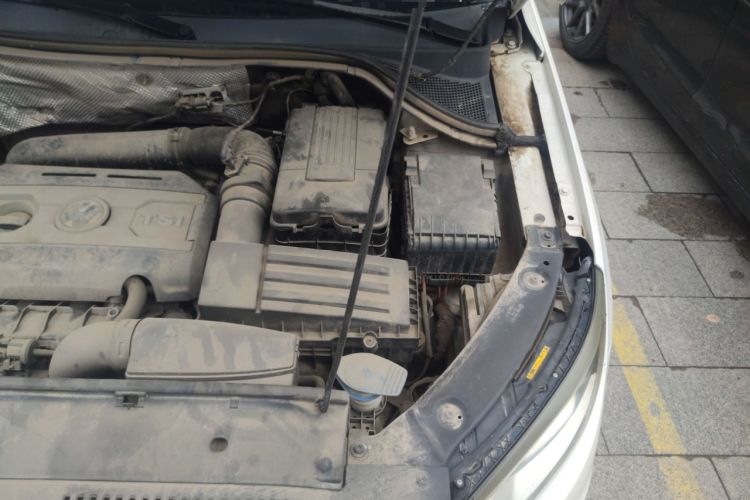 Used Volkswagen Tiguan 2015 1.8TSI Automatic All-Wheel Drive Comfort Edition
