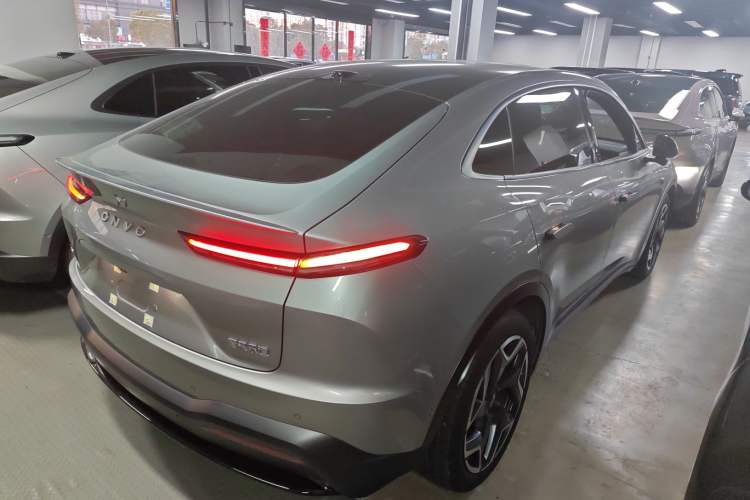 Used ONVO L60 2024 60 kWh Rear-Drive Version