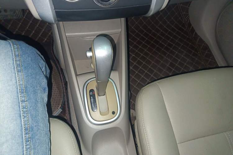 Used Venucia D50 2015 1.6L Automatic Fashion Edition
