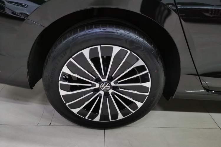 Used Volkswagen Magotan 2024 380TSI DSG Prestige Edition DaMai Package