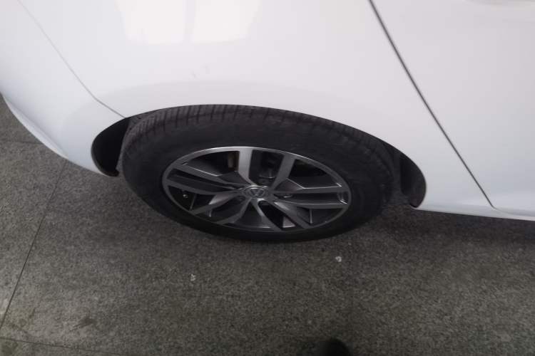 Used Volkswagen Golf 2016 230TSI Automatic Luxury Version
