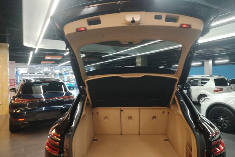 Used Porsche Macan 2014 Macan 2.0T
