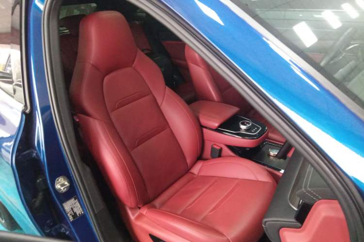 Used  SF5 2021 Four-Wheel Drive Freedom Expedition Edition