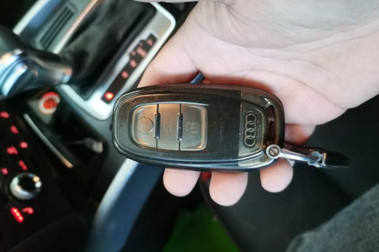 Used Audi Q5 2018 Collector's Edition 40 TFSI Technology Model