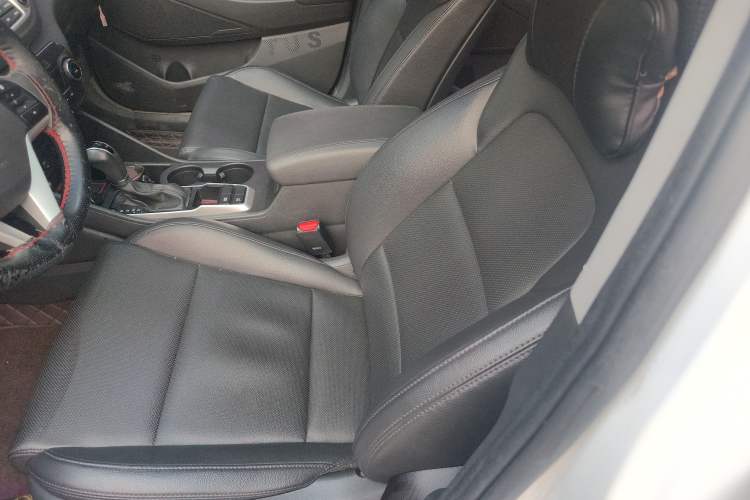 Used Hyundai Tucson 2018 1.6T Dual-Clutch Two-Wheel Drive 15th Anniversary Special Edition