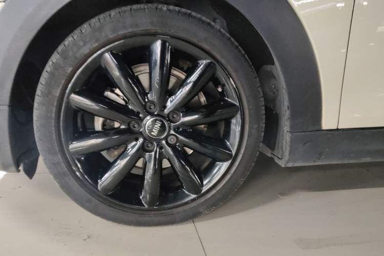 Used MINI MINI 2019 1.5T COOPER Artist Five-Door Edition
