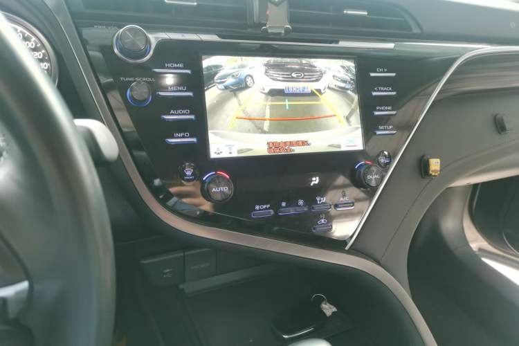 Used Toyota Camry 2018 2.5G Luxury Edition
