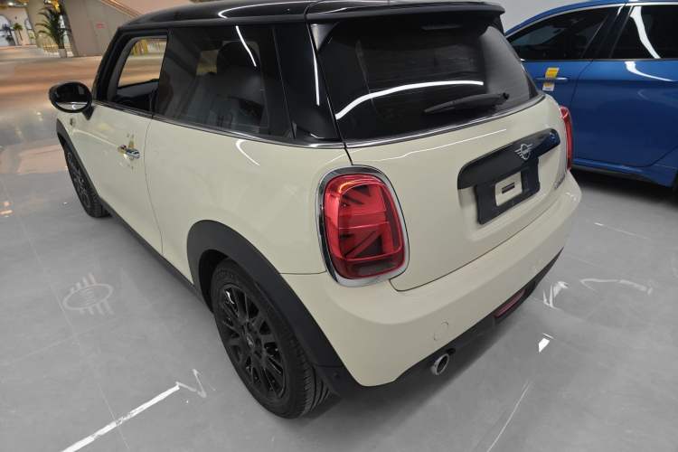 Used  MINI 2021 1.5T COOPER Classic Edition