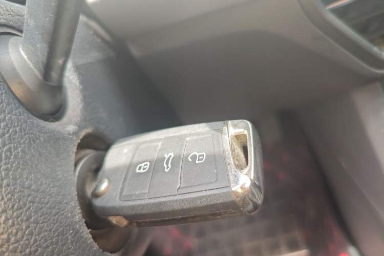 Used Volkswagen Lavida 2019 Lavida Start 1.5L Automatic Trendy Version China VI Standard
