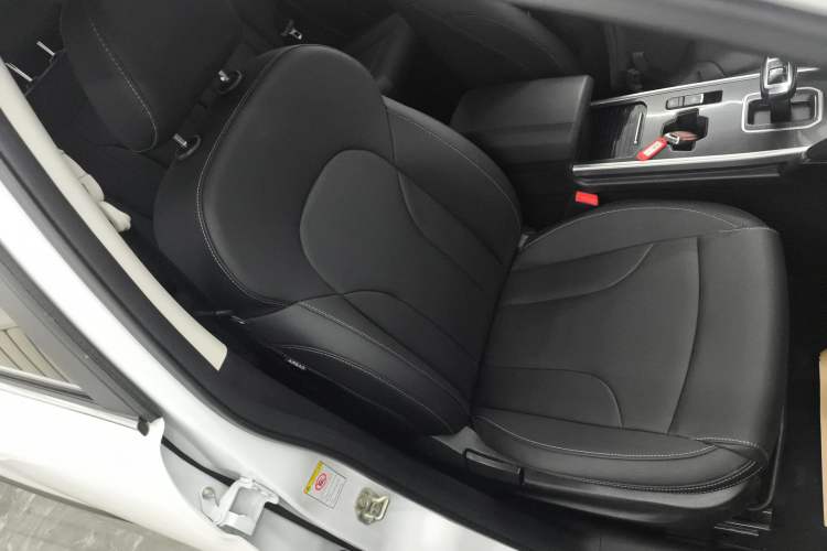 Used Haval H6 2021 Sport Edition 1.5T Automatic Elite Smart Connectivity Model U-Shape Grille
