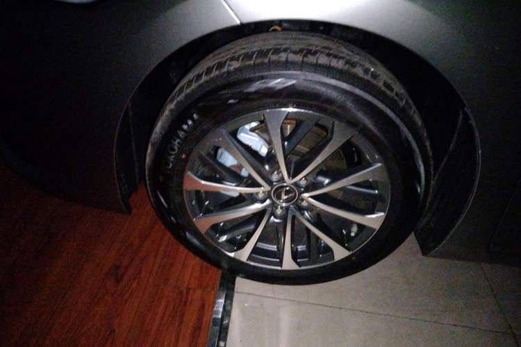 Used Lexus ES 2025 200 Premium Edition