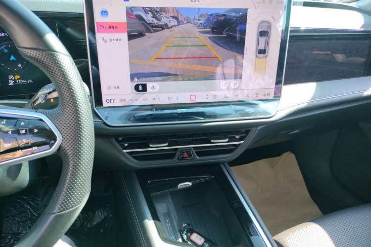 Used Volkswagen Magotan 2024 380TSI DSG Prestige Edition DaMai Package
