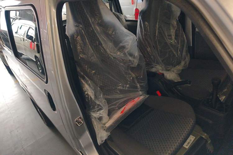 Used Wuling Zhiguang 2023 1.5L Practical Version 5/7 Seats